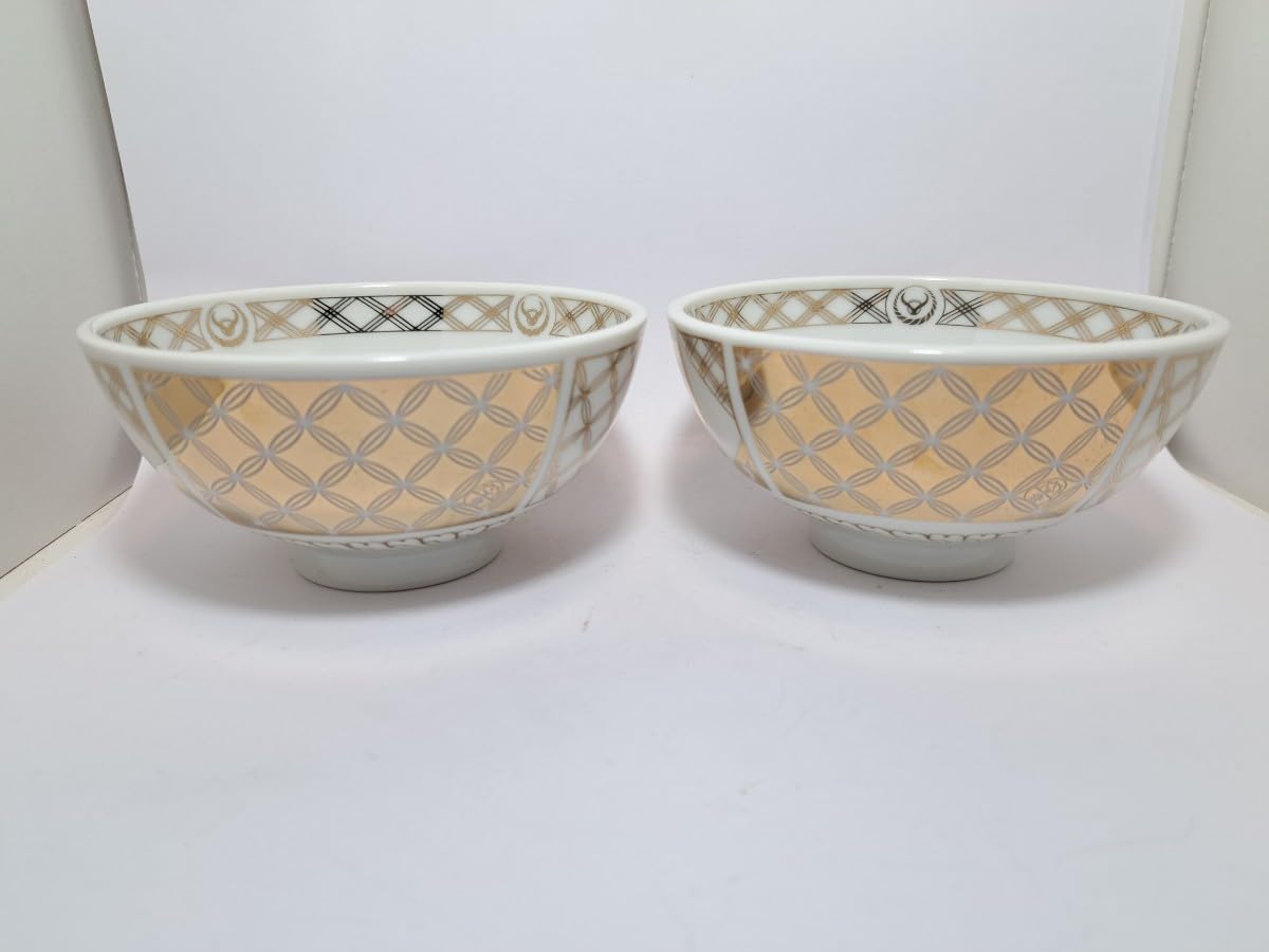 吉野家　オリジナルお茶碗　金柄　２個セット販売　(全部で８点セット) Amazon.co.jp: 吉野家 茶碗 金 2個セット 品 ノベルティ